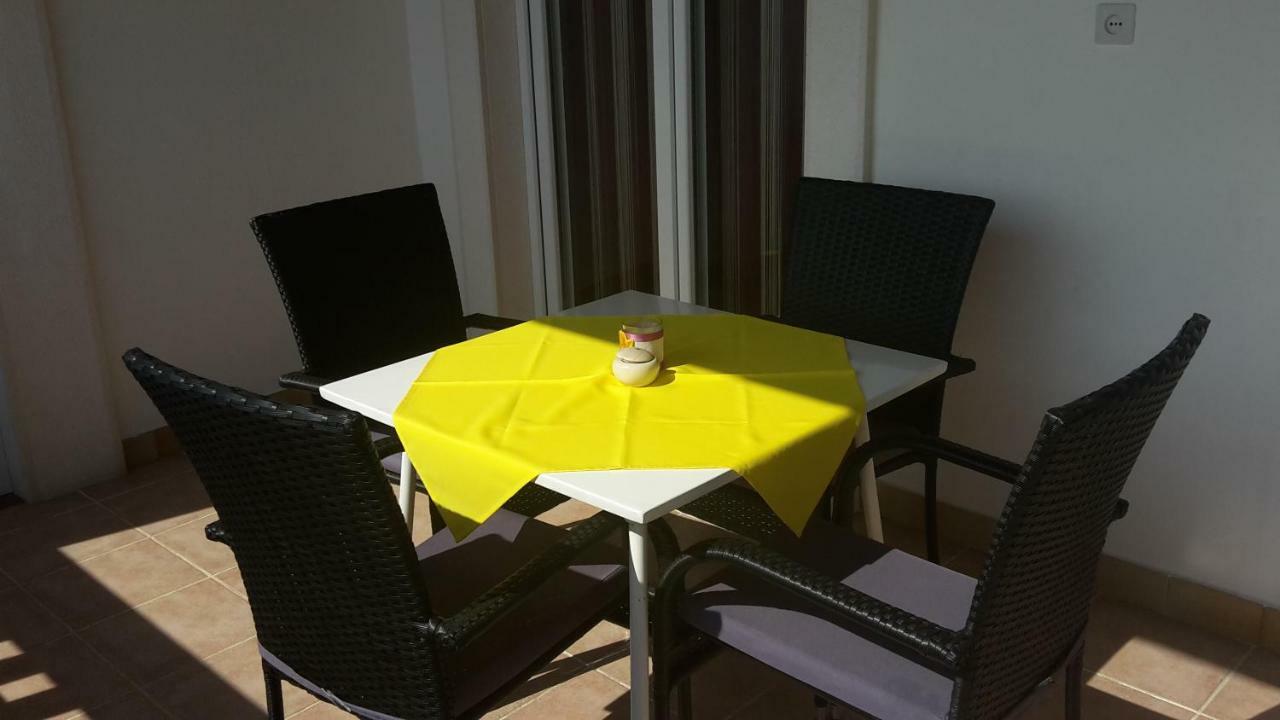 As Brela Hotel Buitenkant foto
