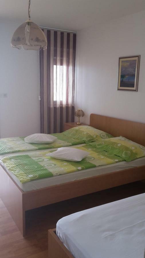 As Brela Hotel Buitenkant foto