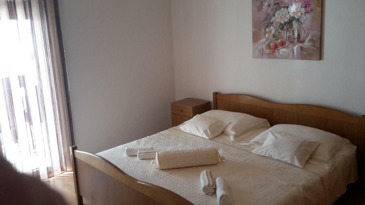 As Brela Hotel Buitenkant foto