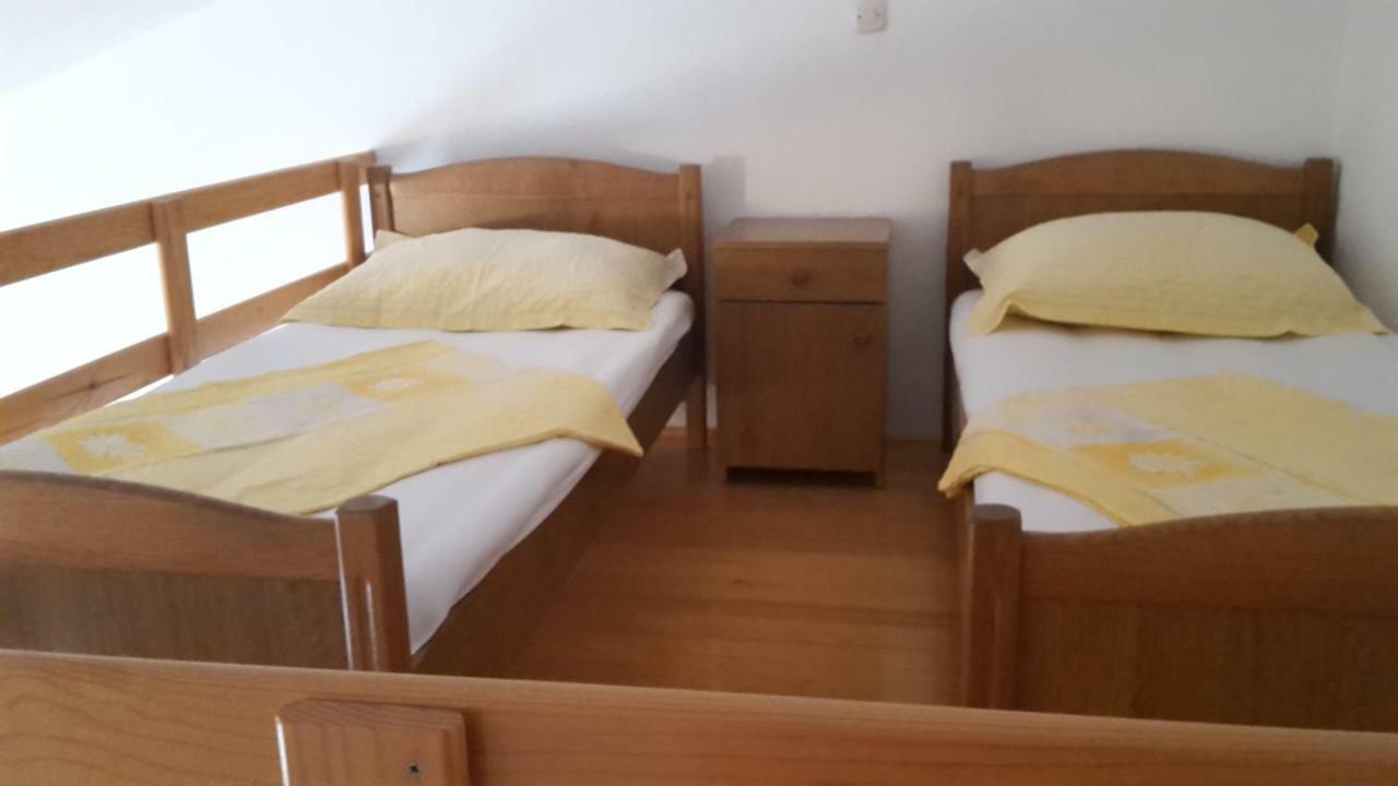 As Brela Hotel Buitenkant foto