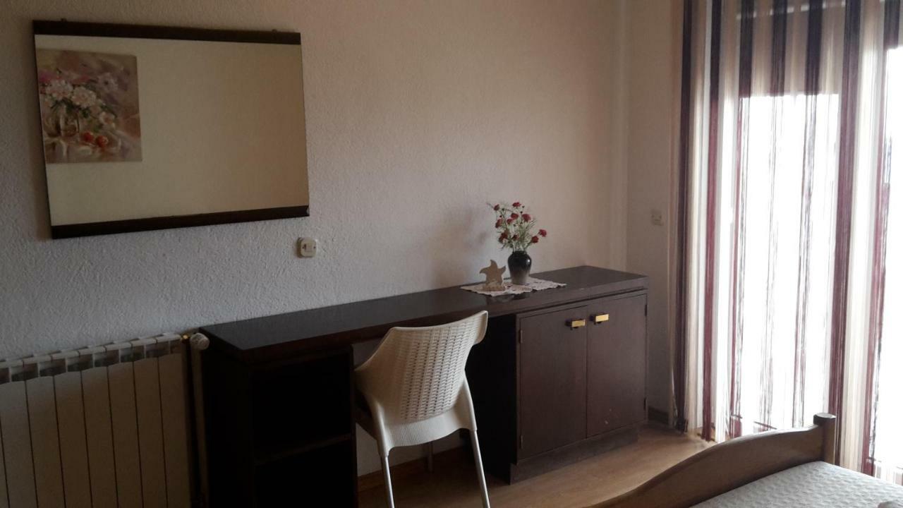 As Brela Hotel Buitenkant foto